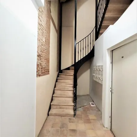 Le Lanternier - Hypercentre Les Quais - Netflix טולוז