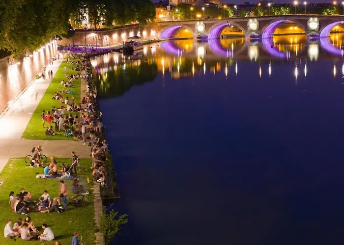 Le Lanternier - Hypercentre Les Quais - Netflix * トゥールーズ